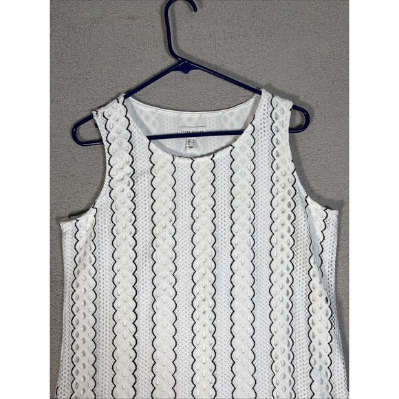 Susan Graver Tank Top Women’s Size M White Black Textured Crochet Eyelets Preppy - Picture 2 of 13